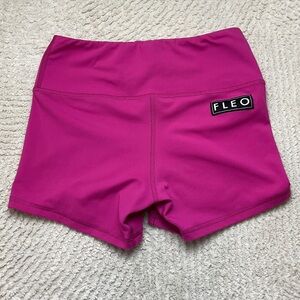 Fleo Women's Magenta High-Waist Bike Shorts